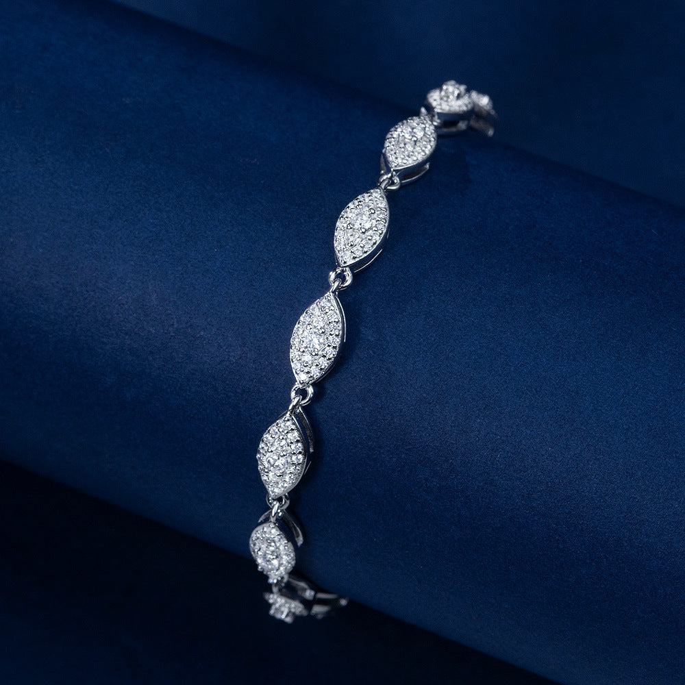 Fully studded silver leaf light luxury bracelet