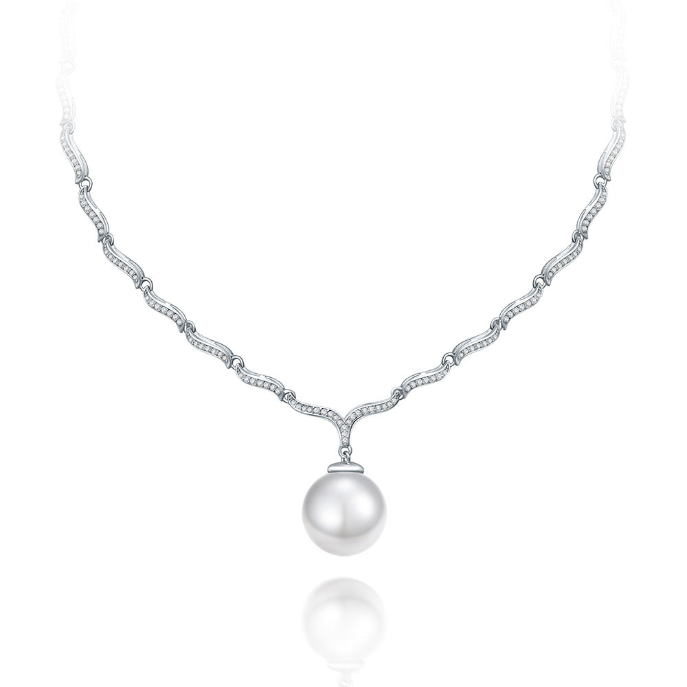 Peaceful pearl necklace