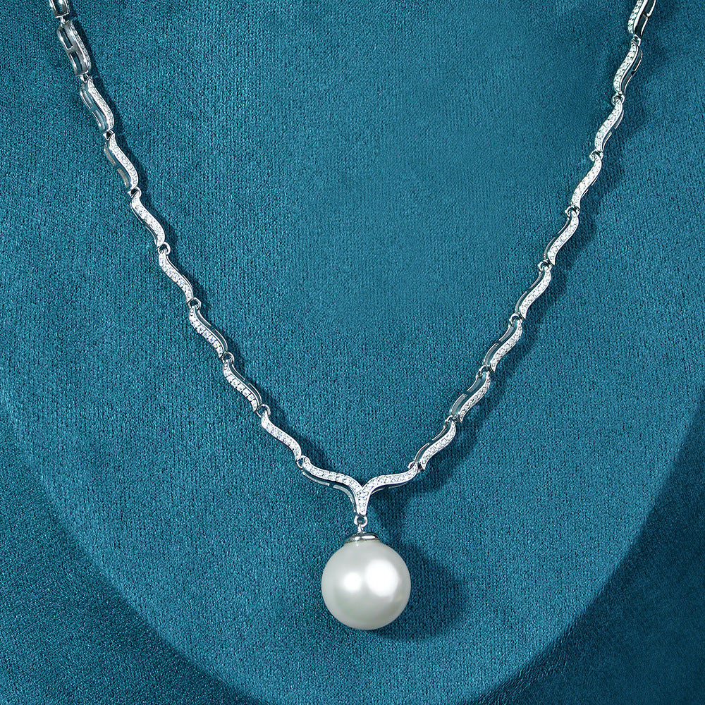 Peaceful pearl necklace